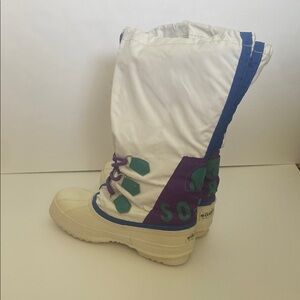 ❄️ Vintage Sorel Snowlion White and Purple Insulated Snow Boots - Size 8